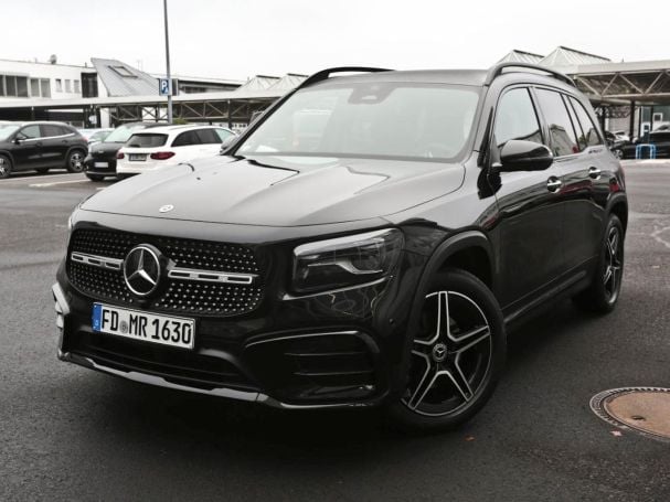 Mercedes-Benz GLB 200 d 4MATIC AMG Night MBUX Navi AHK 360° Mercedes-Benz GLB 200 d 4MATIC AMG Night MBUX Navi AHK 360°