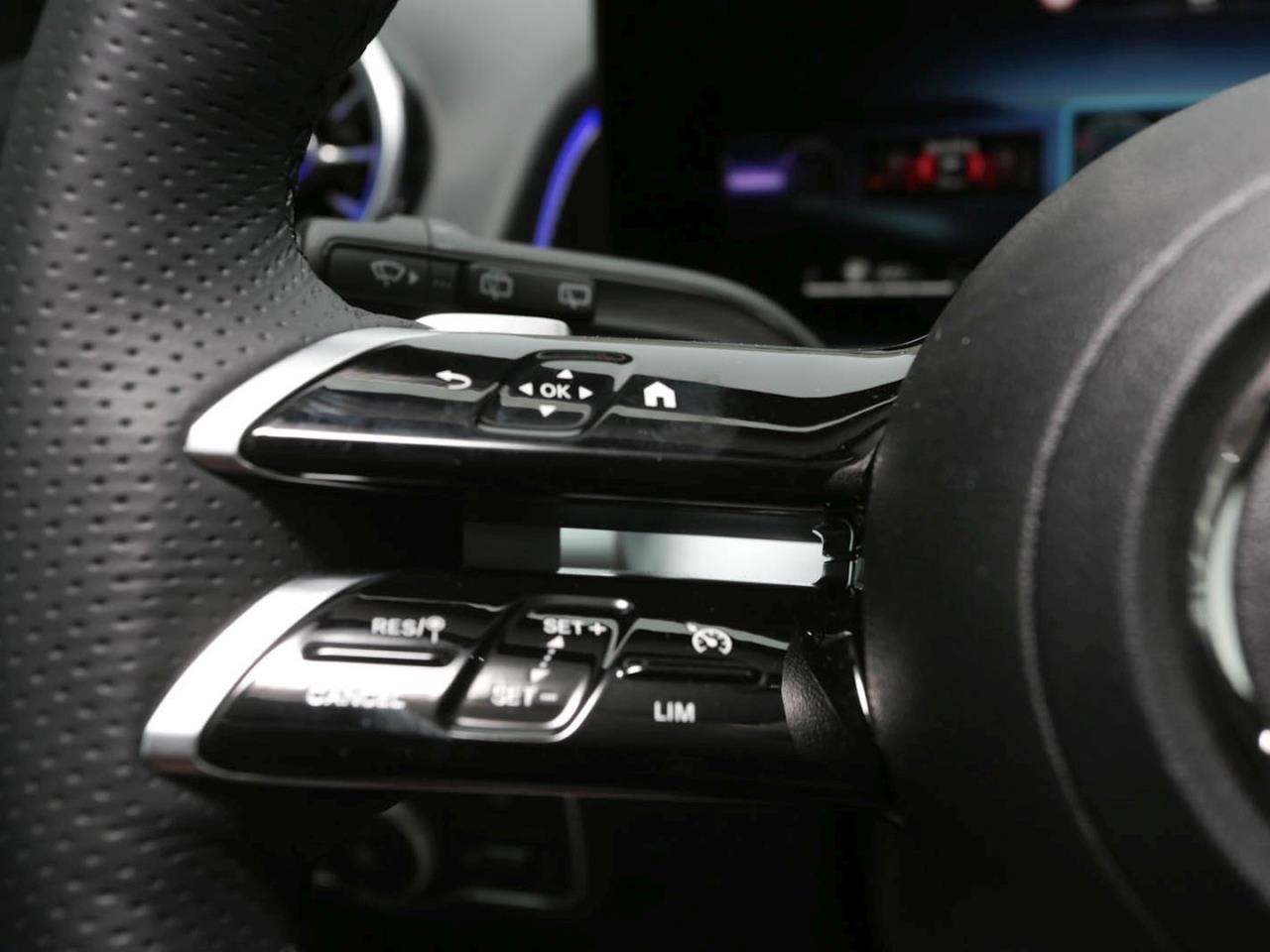 Mercedes-Benz GLB 200 d 4MATIC AMG Night MBUX Navi AHK 360°