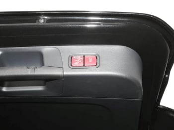 Mercedes-Benz GLB 200 d 4MATIC AMG Night MBUX Navi AHK 360°