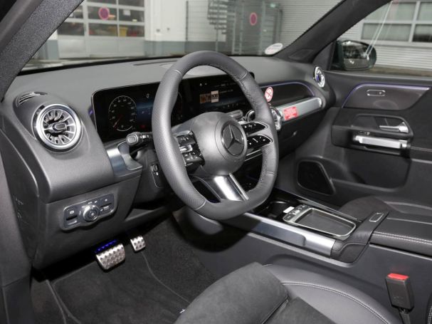Mercedes-Benz GLB 200 d 4MATIC AMG Night MBUX Navi AHK 360° Mercedes-Benz GLB 200 d 4MATIC AMG Night MBUX Navi AHK 360°