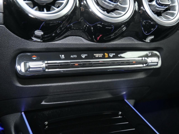 Mercedes-Benz GLB 200 d 4MATIC AMG Night Easy-Pack AHK 360°