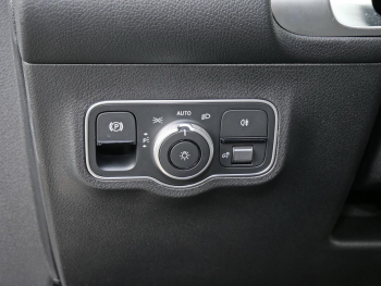 Mercedes-Benz GLB 200 d 4MATIC AMG Night Easy-Pack AHK 360°