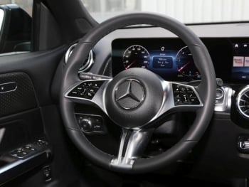 Mercedes-Benz GLB 200 d 4MATIC Progressive Night MBUX Distronic