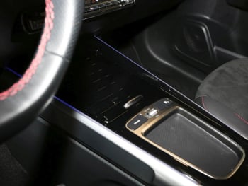 Mercedes-Benz GLB 200 d AMG Night MBUX Navi AHK Kamera Easy-P