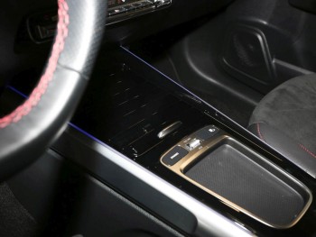 Mercedes-Benz GLB 200 d AMG Night MBUX Navi AHK Kamera Easy-P