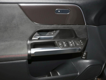 Mercedes-Benz GLB 200 d AMG Night MBUX Navi AHK Kamera Easy-P
