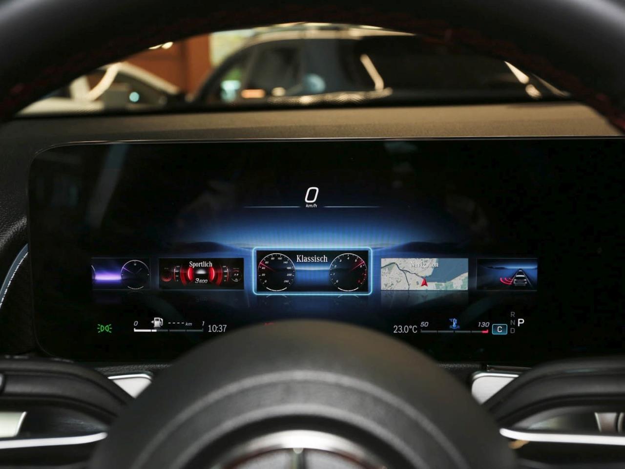 Mercedes-Benz GLB 200 d AMG Night MBUX Navi AHK Kamera Easy-P