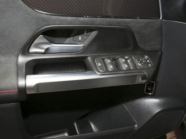 Mercedes-Benz GLB 200 d AMG Night MBUX Navi AHK Kamera Easy-P