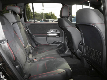 Mercedes-Benz GLB 200 d AMG Distronic Kamera Easy-Pack AHK