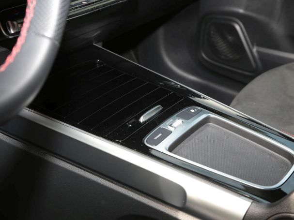 Mercedes-Benz GLB 200 d AMG Distronic Kamera Easy-Pack AHK Mercedes-Benz GLB 200 d AMG Distronic Kamera Easy-Pack AHK