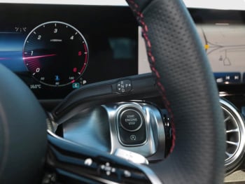 Mercedes-Benz GLB 200 d AMG MBUX Navi AHK Panorama 360°Kamera