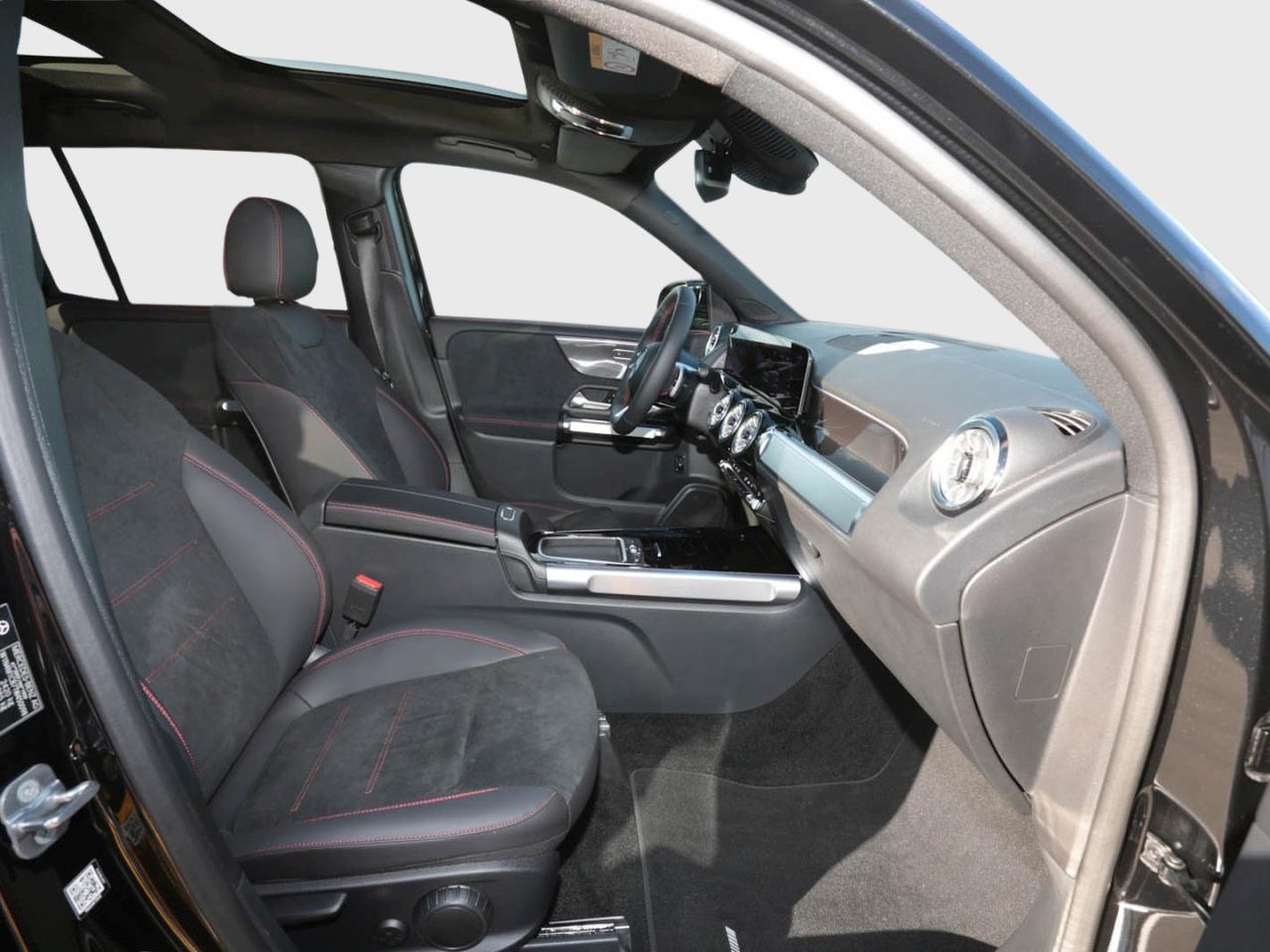 Mercedes-Benz GLB 200 d AMG MBUX Navi AHK Panorama 360°Kamera