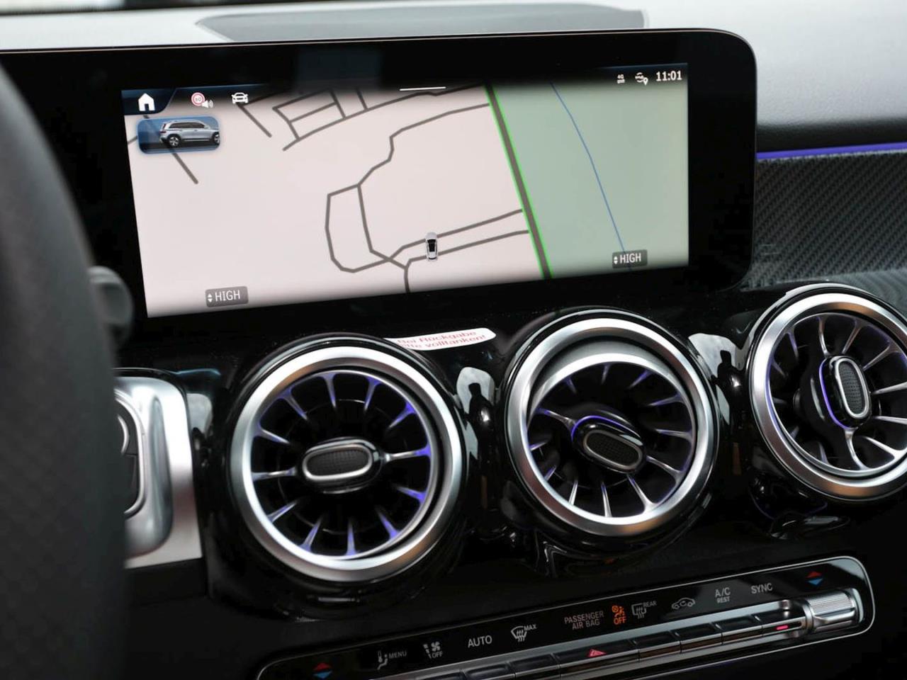 Mercedes-Benz GLB 200 d AMG Night Panorama AHK Kamera EasyP