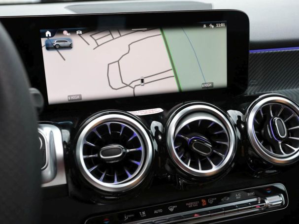 Mercedes-Benz GLB 200 d AMG Night Panorama AHK Kamera EasyP