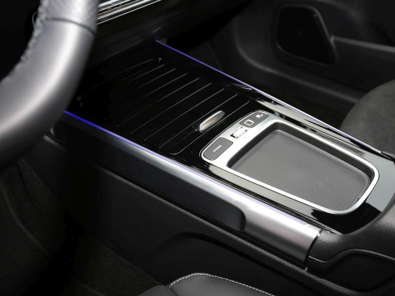 Mercedes-Benz GLB 200 d AMG Night Panorama AHK Kamera EasyP