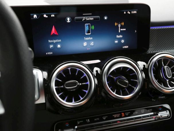 Mercedes-Benz GLB 200 d AMG Night Panorama AHK Kamera EasyP