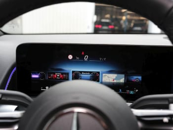Mercedes-Benz GLB 200 d AMG Night Panorama AHK Kamera EasyP