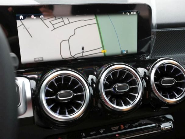 Mercedes-Benz GLB 200 d AMG Night MBUX Navi 360° AHK EasyPack