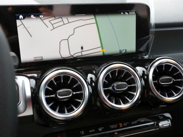 Mercedes-Benz GLB 200 d AMG Night MBUX Navi 360° AHK EasyPack