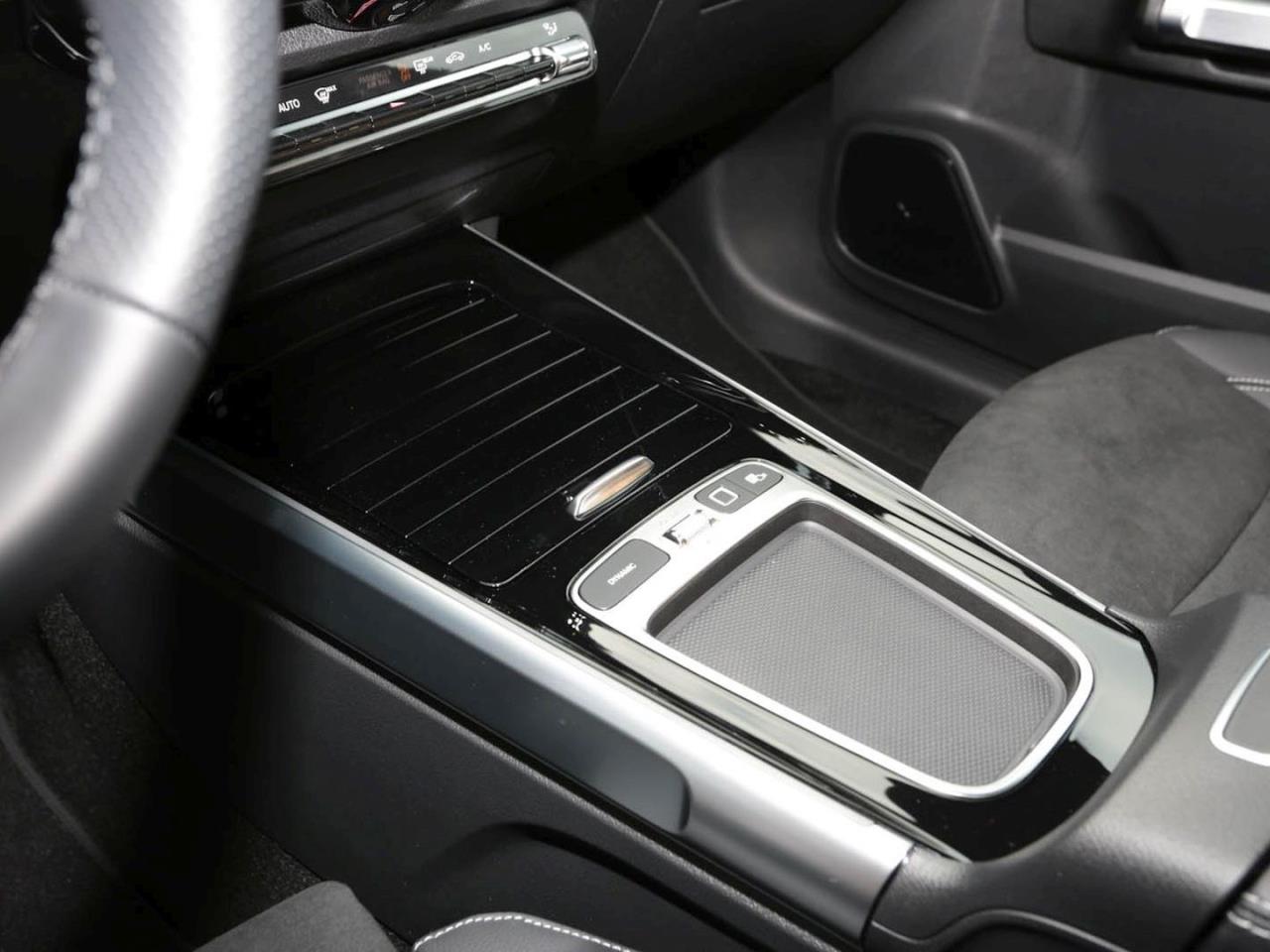 Mercedes-Benz GLB 200 d AMG Night MBUX Navi 360° AHK EasyPack