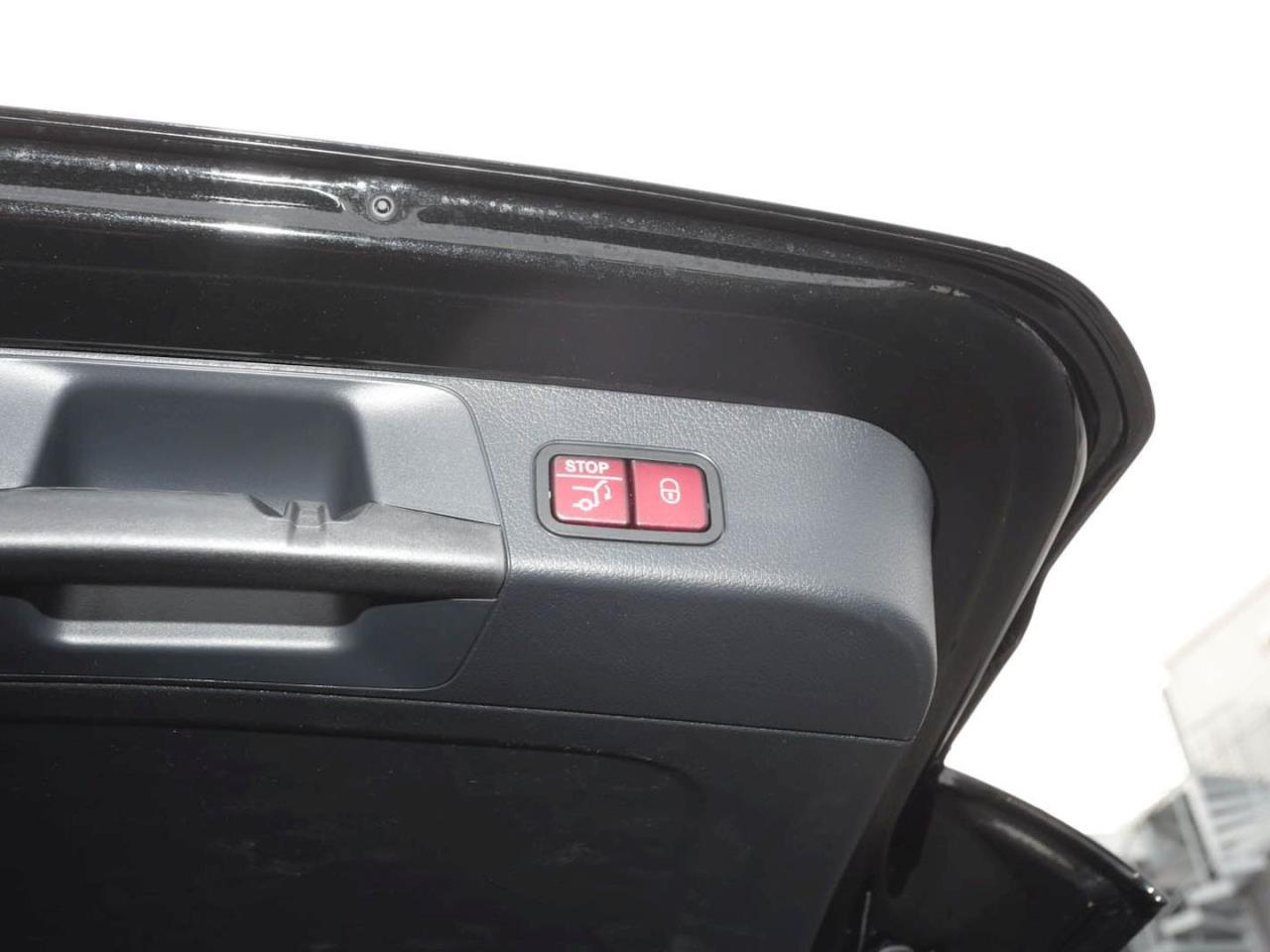 Mercedes-Benz GLB 200 d AMG Night MBUX Navi 360° AHK EasyPack