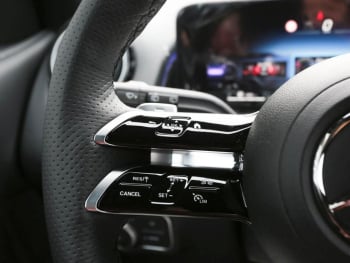 Mercedes-Benz GLB 200 d AMG Night MBUX Navi 360° AHK EasyPack