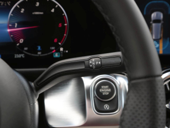 Mercedes-Benz GLB 200 d AMG MBUX Navi Night Panorama Kamera AHK