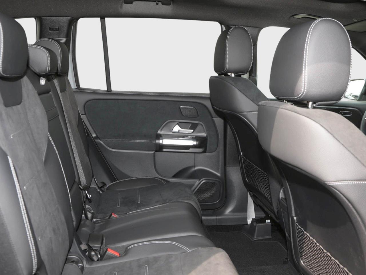 Mercedes-Benz GLB 200 d AMG MBUX Navi Night Panorama Kamera AHK