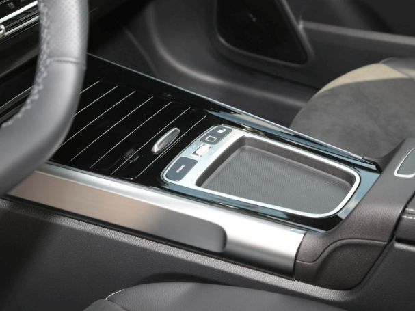 Mercedes-Benz GLB 200 d AMG MBUX Navi Night Panorama Kamera AHK