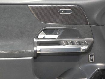 Mercedes-Benz GLB 200 d AMG MBUX Navi Night Panorama Kamera AHK