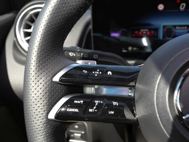 Mercedes-Benz GLB 200 d AMG Night Panorama EasyP Totwinkel AHK Mercedes-Benz GLB 200 d AMG Night Panorama EasyP Totwinkel AHK