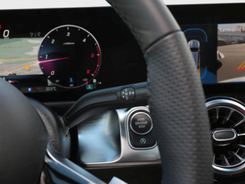 Mercedes-Benz GLB 200 d AMG Night Panorama EasyP Totwinkel AHK