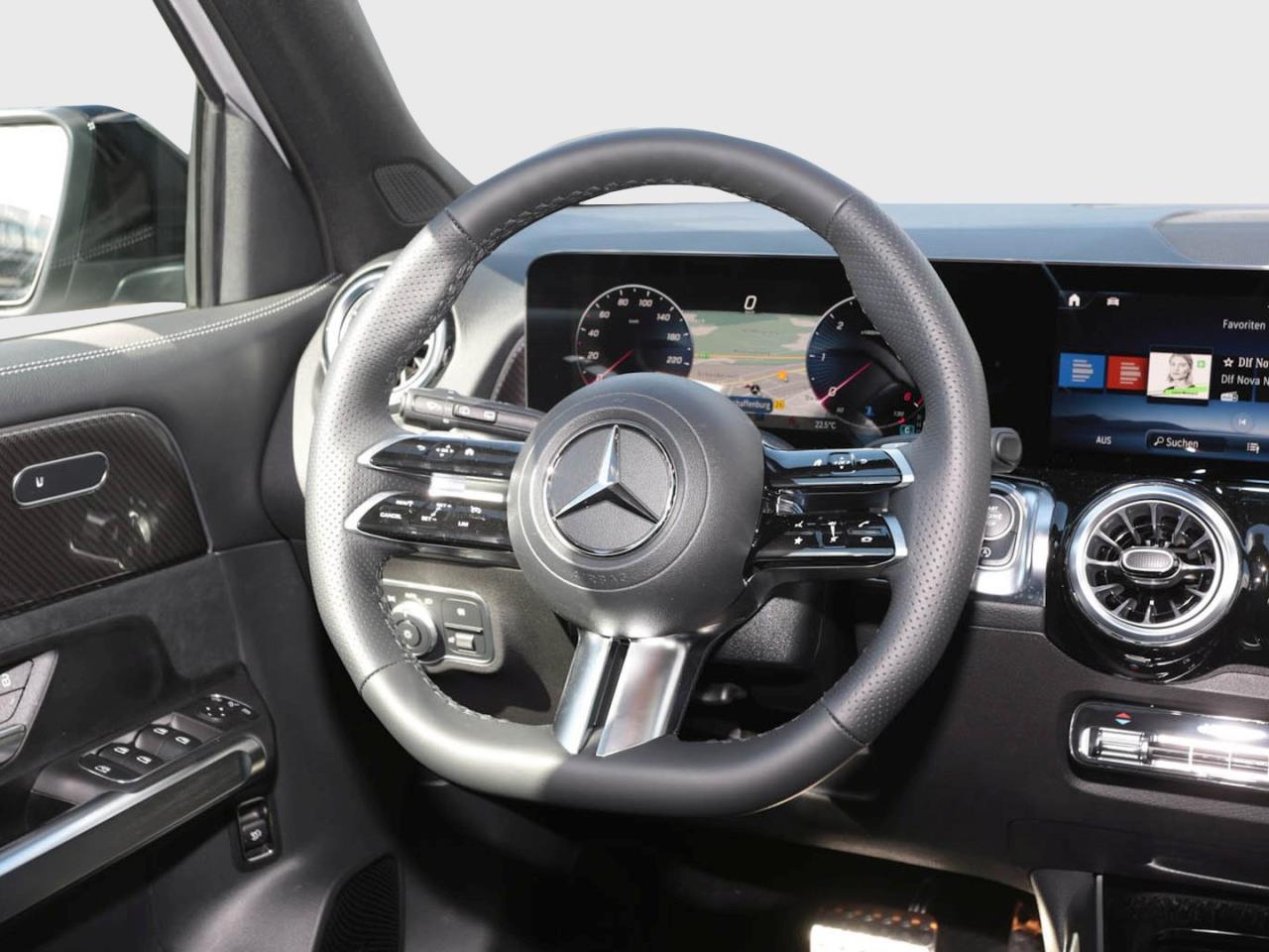 Mercedes-Benz GLB 200 d AMG Night Panorama EasyP Totwinkel AHK