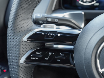 Mercedes-Benz GLB 200 d AMG Night MBUXNavi Easy-Pack AHK 360°