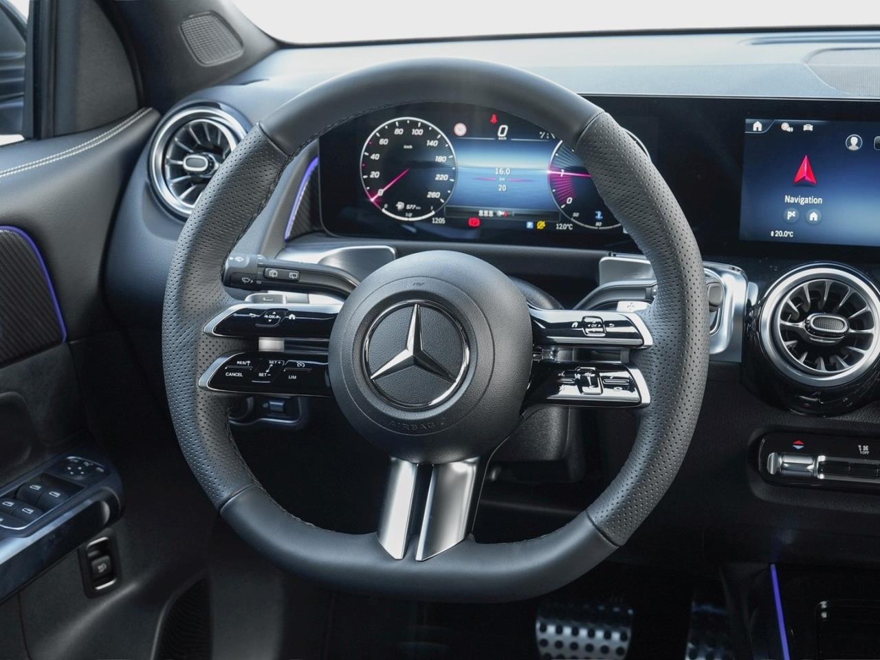 Mercedes-Benz GLB 200 d AMG Night MBUXNavi Easy-Pack AHK 360°