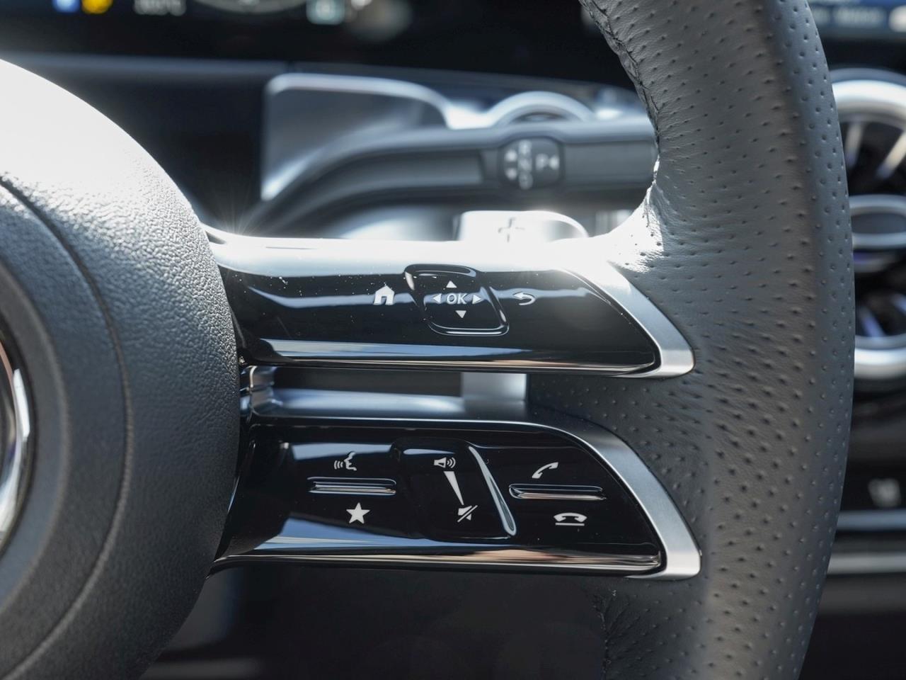 Mercedes-Benz GLB 200 d AMG Night MBUXNavi Easy-Pack AHK 360°