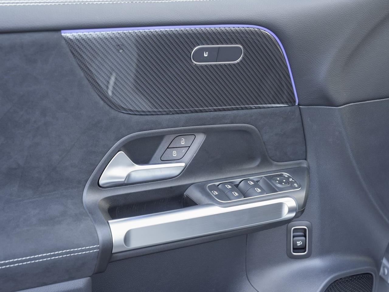 Mercedes-Benz GLB 200 d AMG Night MBUXNavi Easy-Pack AHK 360°