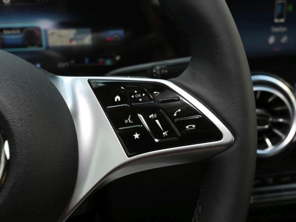 Mercedes-Benz GLB 200 d Progressive MBUX Navi-Prem. AHK EasyP Mercedes-Benz GLB 200 d Progressive MBUX Navi-Prem. AHK EasyP