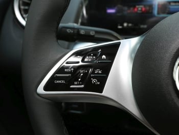 Mercedes-Benz GLB 200 d Progressive MBUX Navi-Prem. AHK EasyP