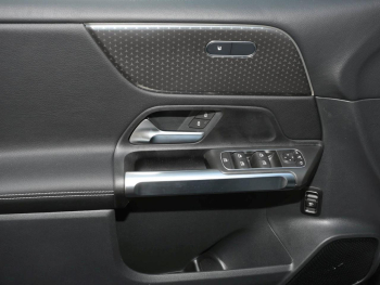 Mercedes-Benz GLB 200 d Progressive MBUX Navi-Prem. AHK EasyP