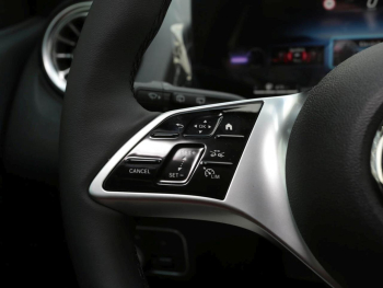 Mercedes-Benz GLB 200 d Progessive MBUX Navi EasyPack 360° AHK