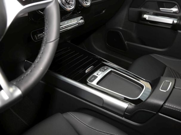 Mercedes-Benz GLB 200 d Progessive MBUX Navi EasyPack 360° AHK