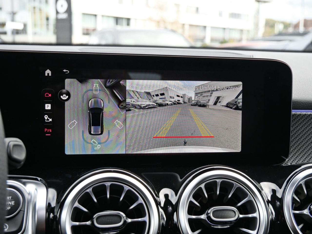 Mercedes-Benz GLB 200 d AMG Navi Panorama 7-Sitzer AHK 360° Mercedes-Benz GLB 200 d AMG Navi Panorama 7-Sitzer AHK 360°