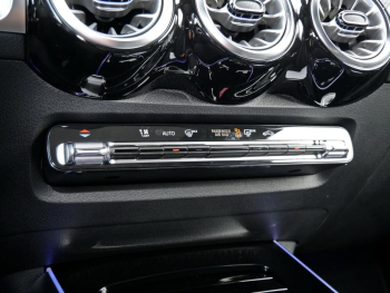 Mercedes-Benz GLB 200 d AMG Navi Panorama 7-Sitzer AHK 360°