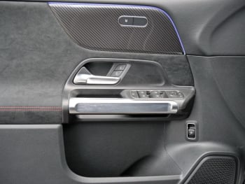 Mercedes-Benz GLB 200 d AMG Navi Panorama 7-Sitzer AHK 360°