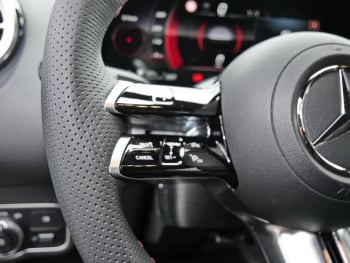 Mercedes-Benz GLB 200 d AMG Navi Panorama 7-Sitzer AHK 360° Mercedes-Benz GLB 200 d AMG Navi Panorama 7-Sitzer AHK 360°