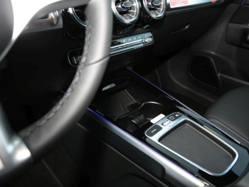 Mercedes-Benz GLB 200 d Progressive Distronic 360° AHK EasyP