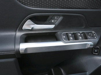 Mercedes-Benz GLB 200 d Progressive Distronic 360° AHK EasyP