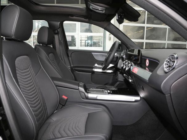 Mercedes-Benz GLB 200 d Progressive Distronic Panorama Kamera Mercedes-Benz GLB 200 d Progressive Distronic Panorama Kamera