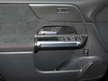Mercedes-Benz GLB 200 d AMG MBUX Navi-Prem. EasyPack SpurH